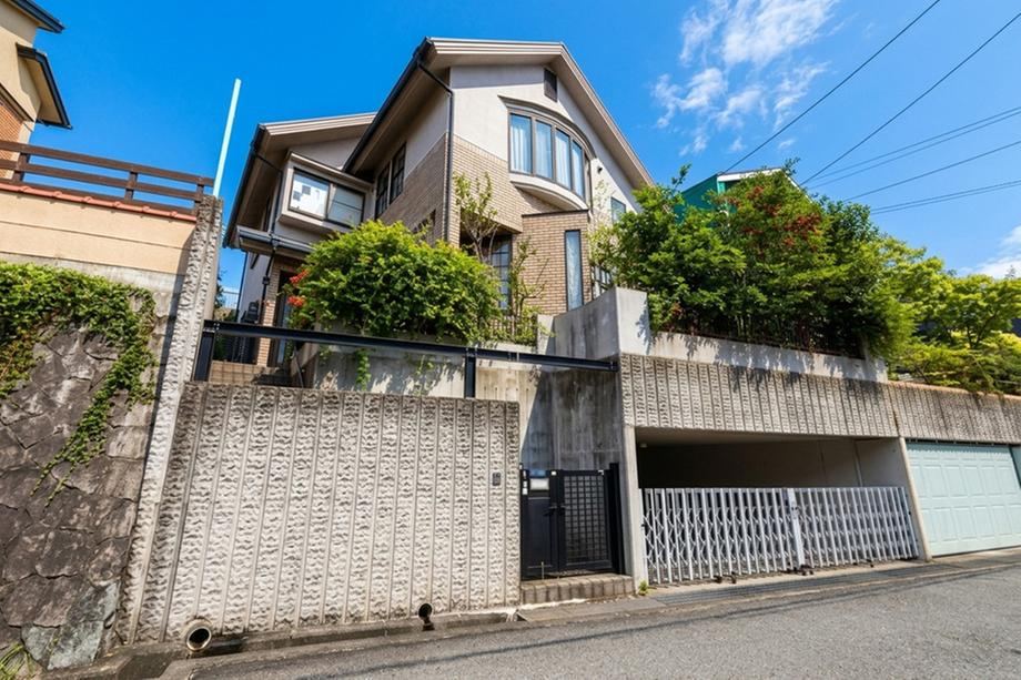 5LDK+S house in Takarazuka, Hyogo - Photo 1