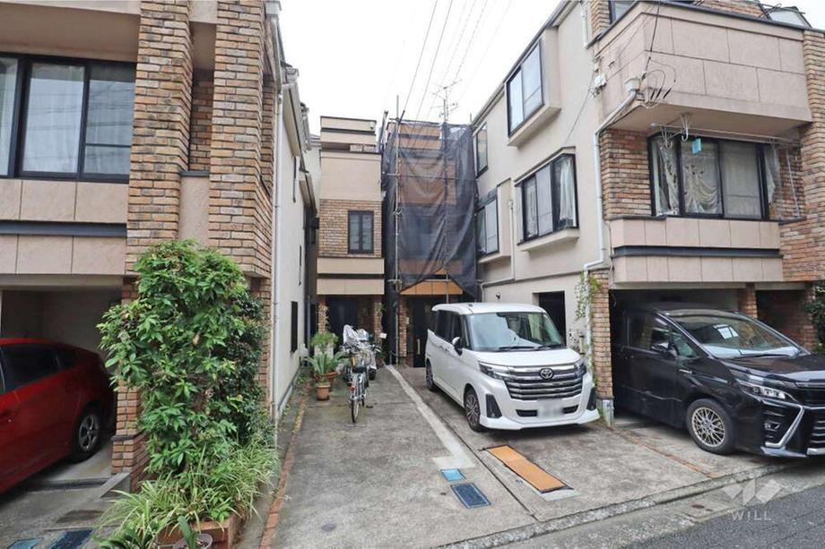 3LDK house in Ota Ward, Tokyo - Photo 1