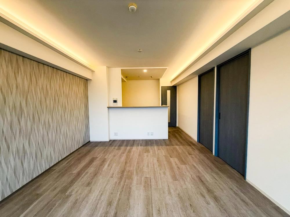4LDK apartment in Ukyo Ward, Kyoto - Photo 1