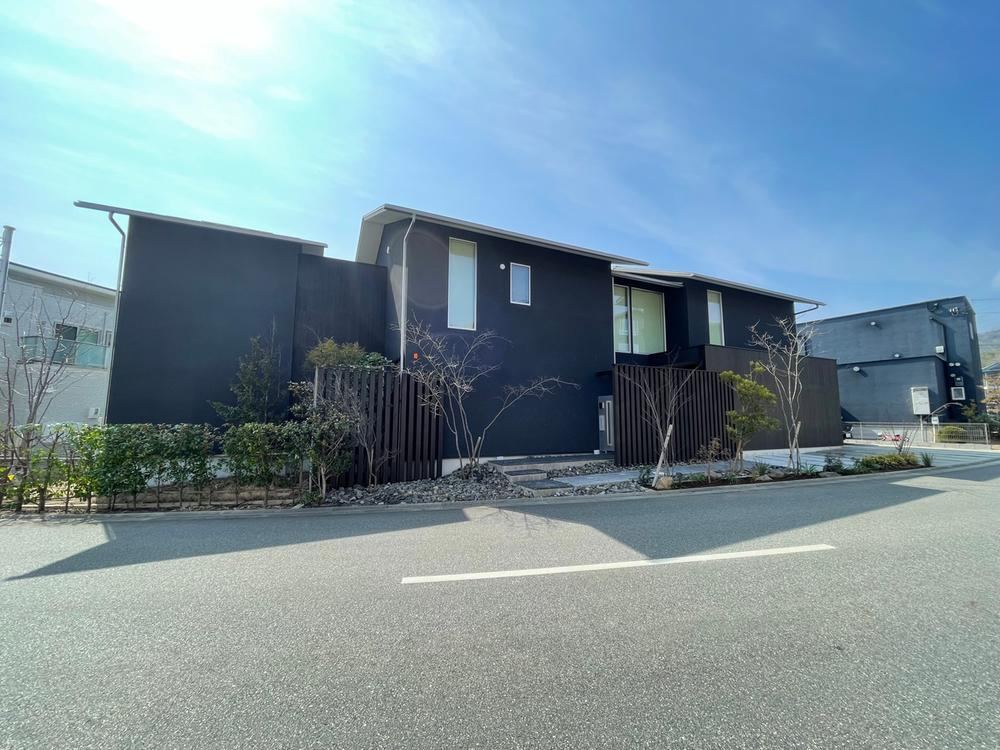 6LDK+S house in Takarazuka, Hyogo - Photo 1
