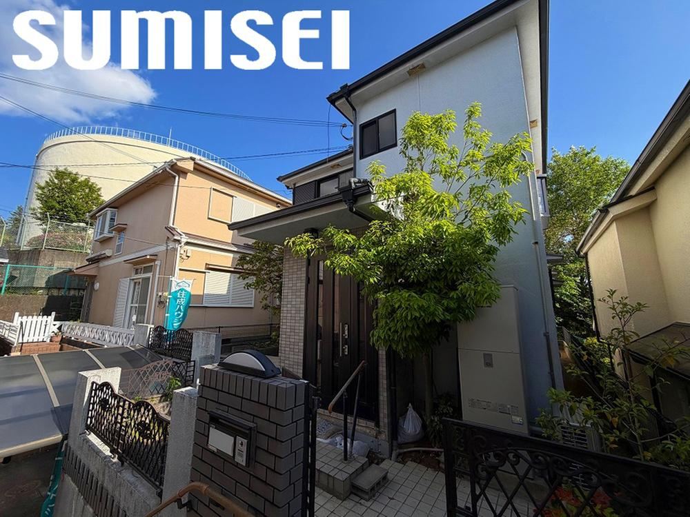 4LDK house in Takatsuki, Osaka - Photo 1
