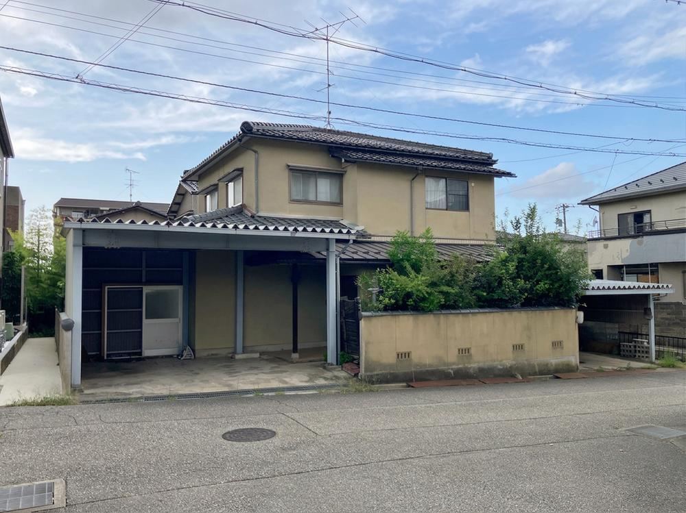191 m² land in Kanazawa, Ishikawa - Photo 1