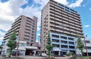 5LDK apartment in Chuo Ward, Kumamoto - Photo 1