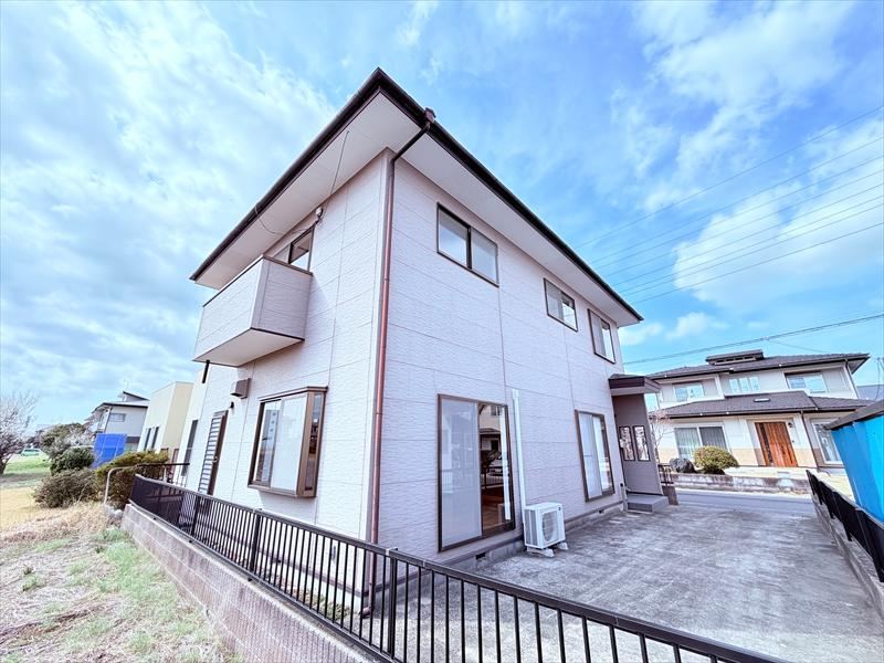 5LDK house in Mito, Ibaraki - Photo 1