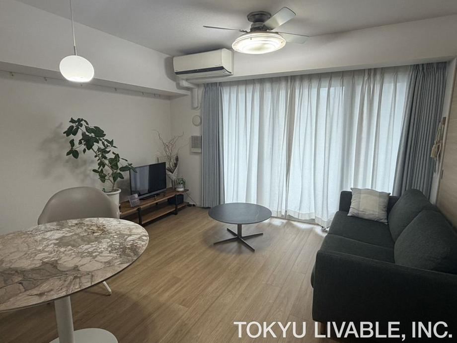 1LDK+S apartment in Shinagawa Ward, Tokyo - Photo 1