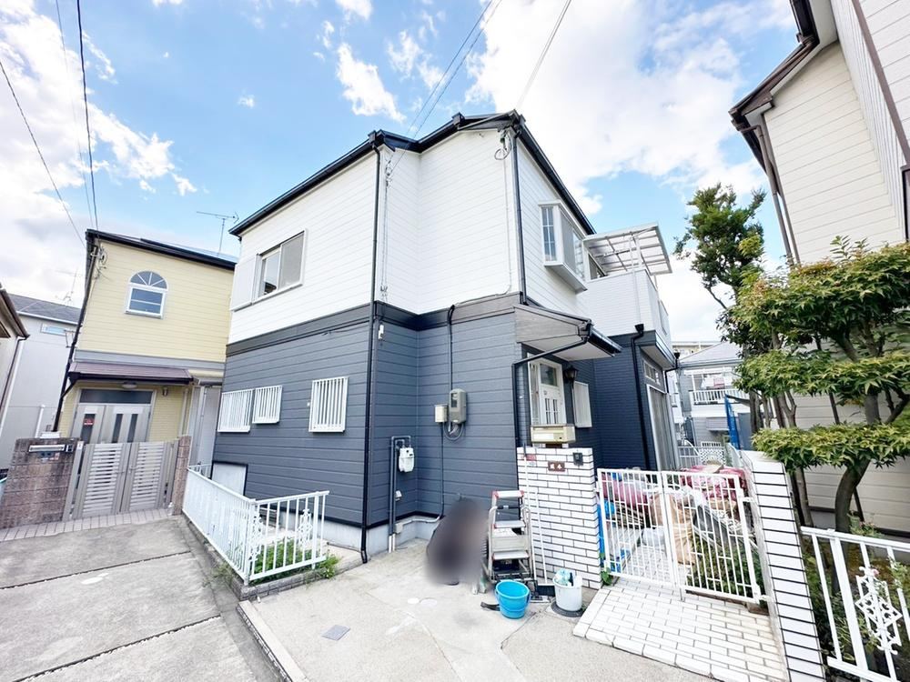 4LDK house in Hirakata, Osaka - Photo 1