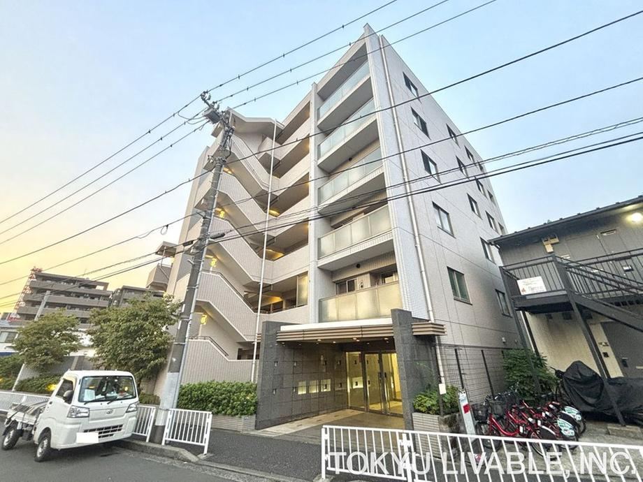3LDK apartment in Nishi Ward, Yokohama, Kanagawa - Photo 1