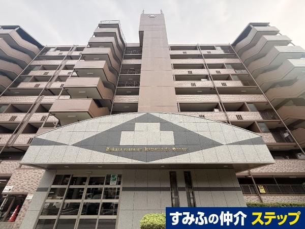 3LDK apartment in Minato Ward, Nagoya, Aichi - Photo 1