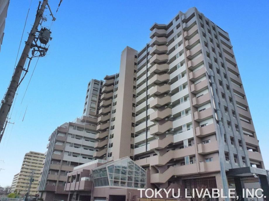 3LDK apartment in Higashinada Ward, Kobe, Hyogo - Photo 1