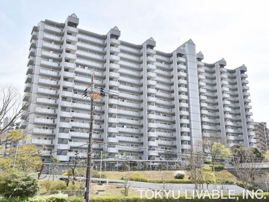 3LDK apartment in Sanda, Hyogo - Photo 1