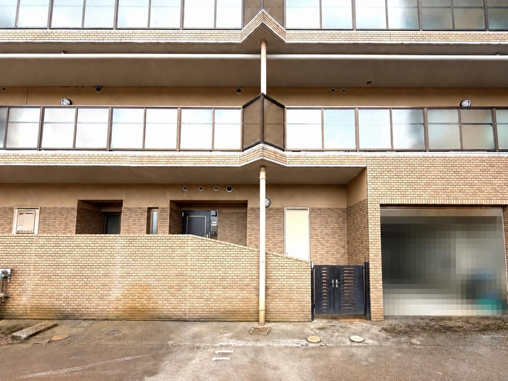 4LDK apartment in Kanazawa, Ishikawa - Photo 1
