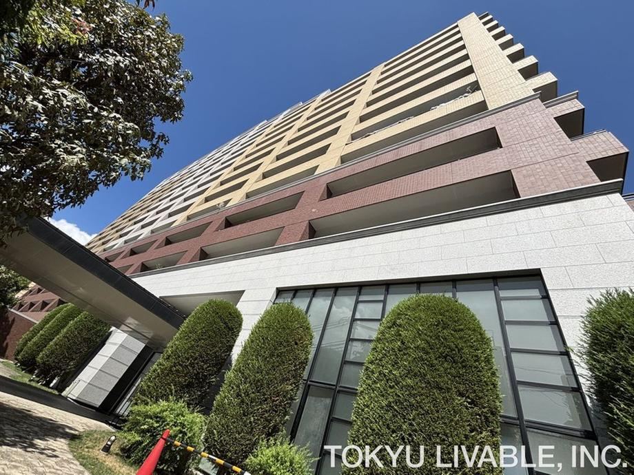 3LDK apartment in Fukushima Ward, Osaka - Photo 1