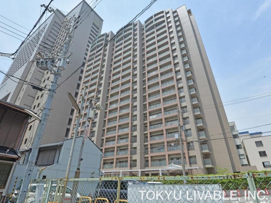 3LDK apartment in Fukushima Ward, Osaka - Photo 1