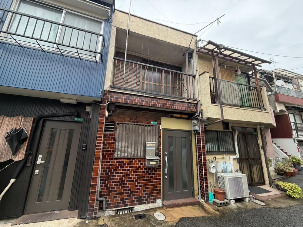 3K house in Higashinari Ward, Osaka - Photo 1