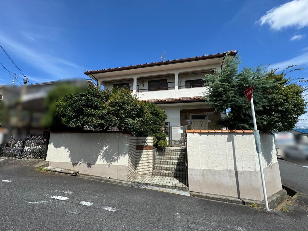 10LDK house in Osakasayama, Osaka - Photo 1