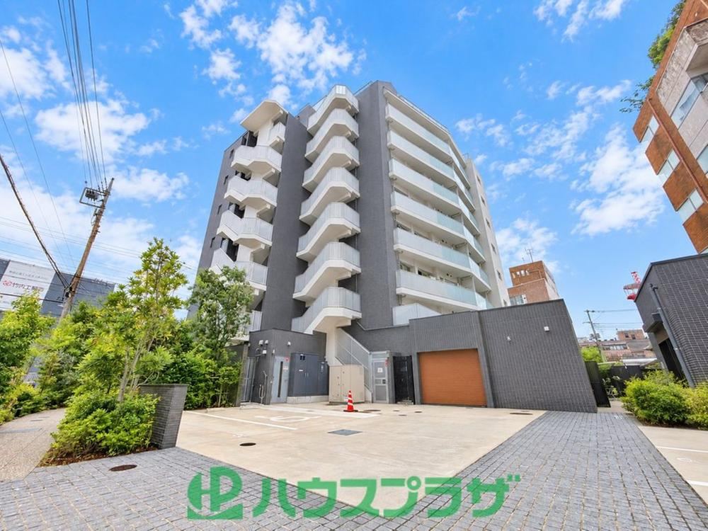 2LDK+S apartment in Adachi Ward, Tokyo - Photo 1
