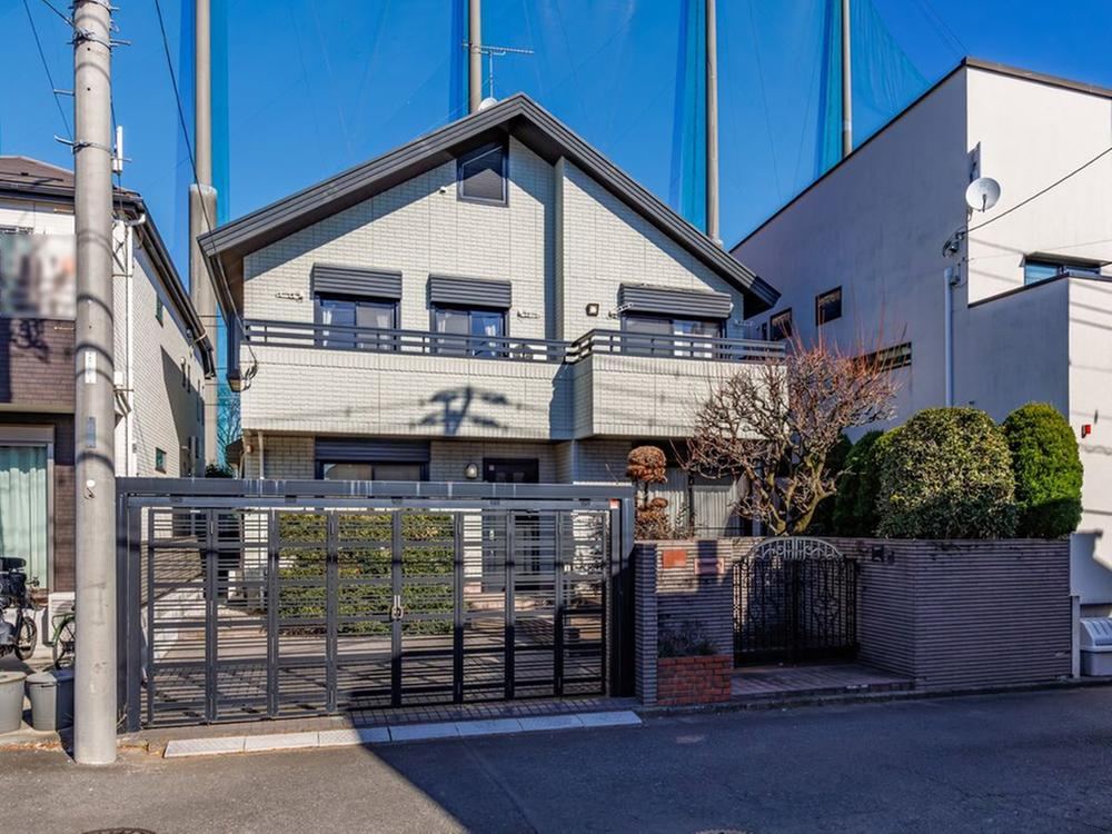 5LDK house in Kodaira, Tokyo - Photo 1