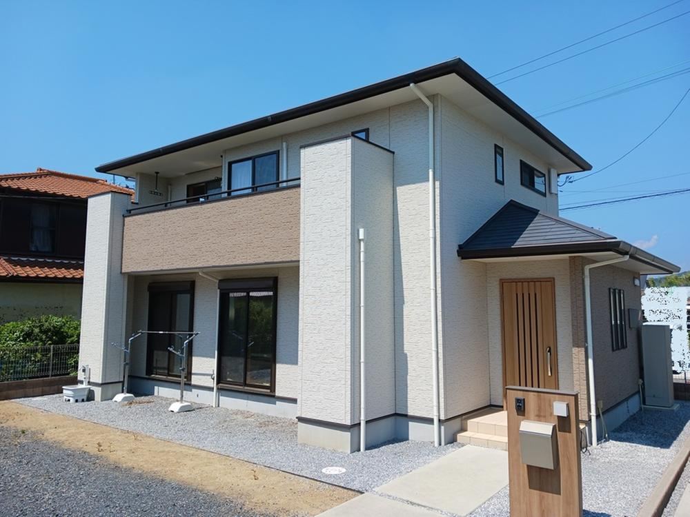 4LDK house in Sano, Tochigi - Photo 1