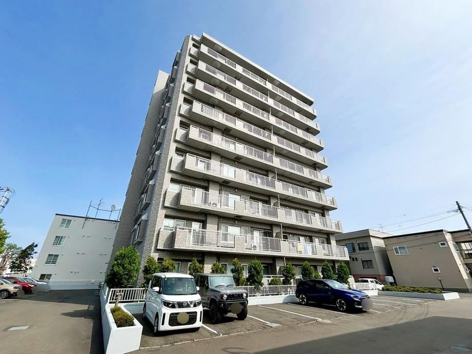 4LDK apartment in Kita Ward, Sapporo, Hokkaido - Photo 1