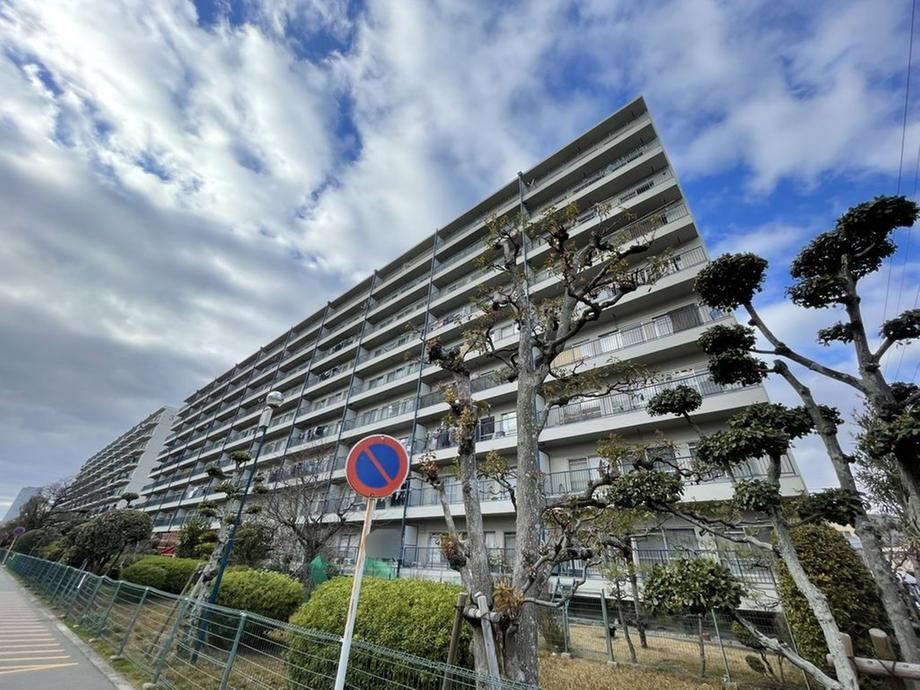 3LDK apartment in Takatsuki, Osaka - Photo 1