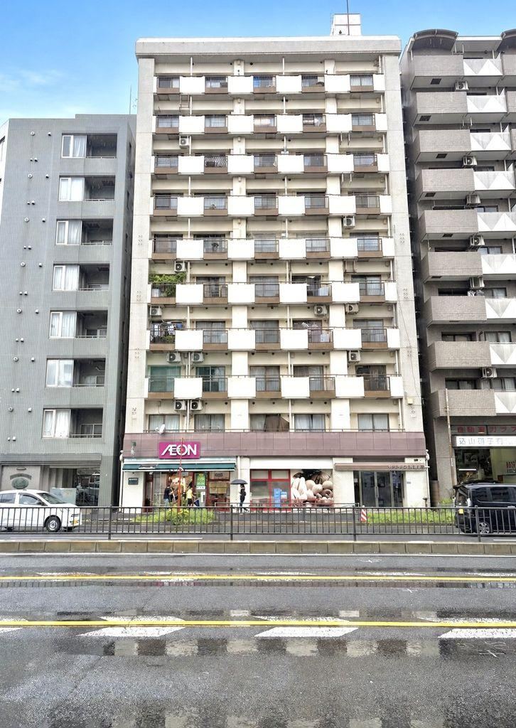 2LDK apartment in Nishi Ward, Yokohama, Kanagawa - Photo 1