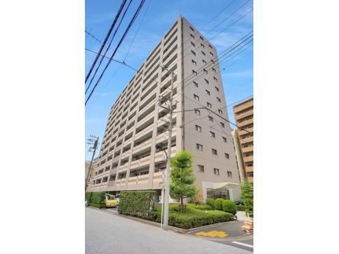 2LDK apartment in Minato Ward, Tokyo - Photo 1