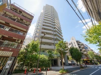 2LDK apartment in Chiyoda Ward, Tokyo - Photo 1