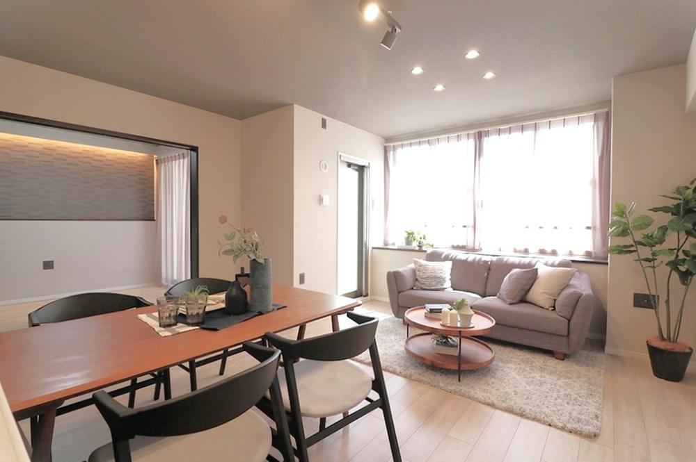 2LDK+S apartment in Nishi Ward, Osaka - Photo 1