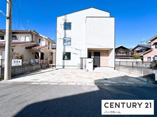 3LDK+S house in Moriyama, Shiga - Photo 1