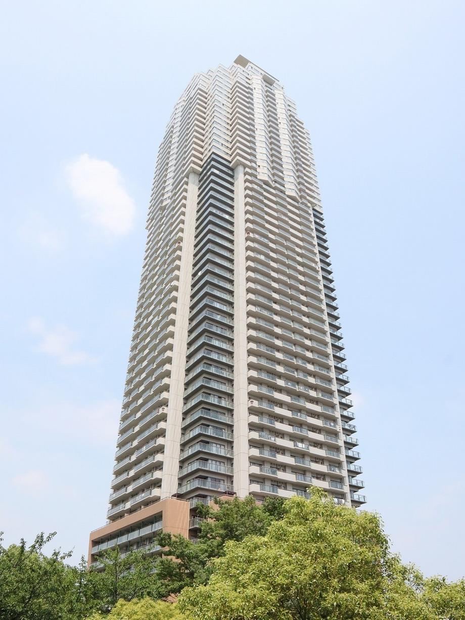 2LDK apartment in Kawaguchi, Saitama - Photo 1