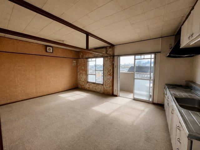 2LDK apartment in Funabashi, Chiba - Photo 1
