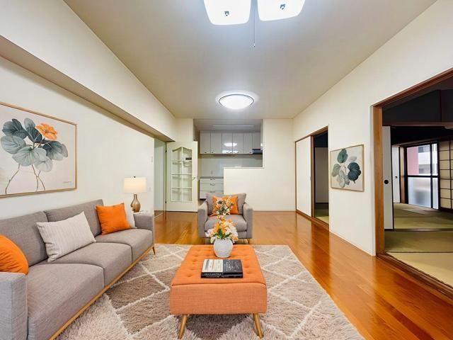 4LDK apartment in Chuo Ward, Fukuoka - Photo 1