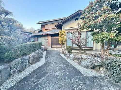 10LDK+S house in Otsu, Shiga - Photo 1