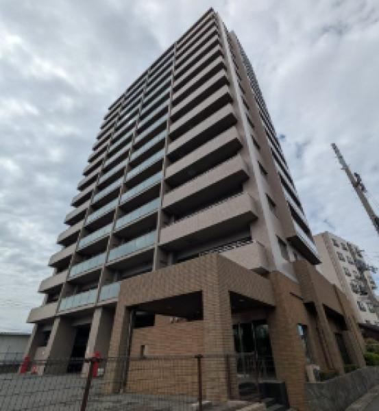 2LDK+S apartment in Marugame, Kagawa - Photo 1