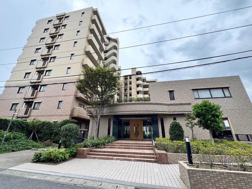 3LDK apartment in Nagareyama, Chiba - Photo 1