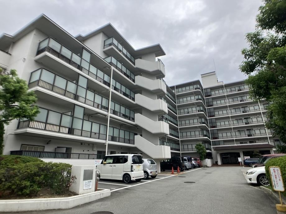 3LDK+S apartment in Amagasaki, Hyogo - Photo 1