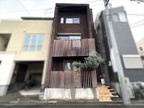 2LDK house in Kita Ward, Tokyo - Photo 1