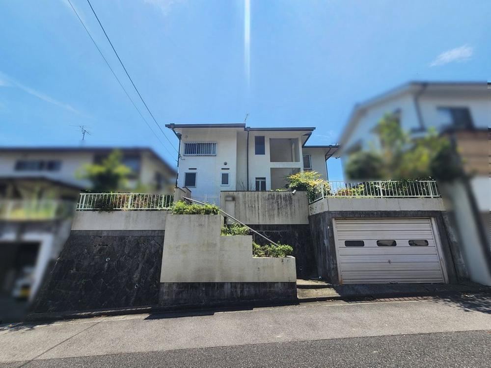 5LDK+S house in Nishi Ward, Hiroshima - Photo 1