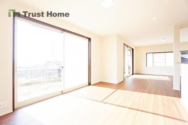 5LDK+S house in Tarumi Ward, Kobe, Hyogo - Photo 1