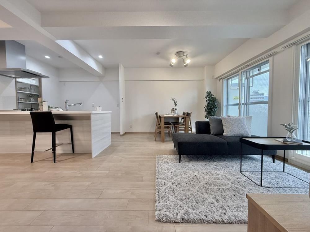 2LDK+S apartment in Kita Ward, Osaka - Photo 1