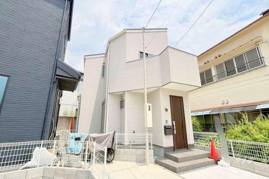 3LDK house in Itami, Hyogo - Photo 1