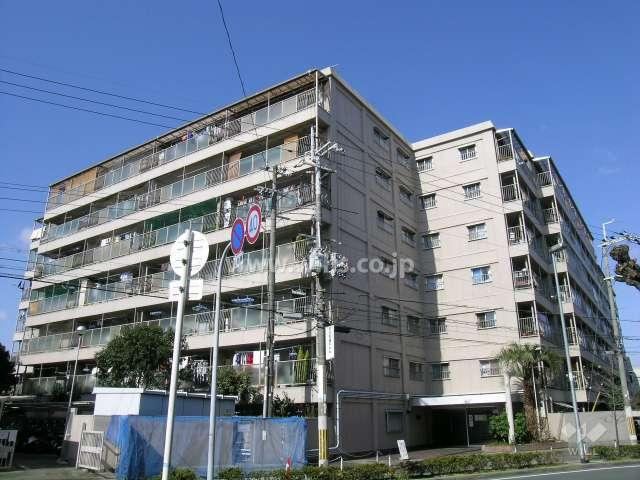 2LDK apartment in Toyonaka, Osaka - Photo 1