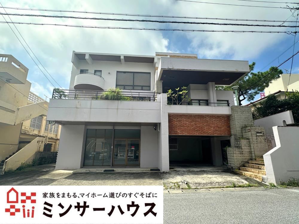 7LDK house in Urasoe, Okinawa - Photo 1