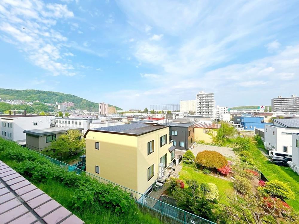 4LDK apartment in Minami Ward, Sapporo, Hokkaido - Photo 1