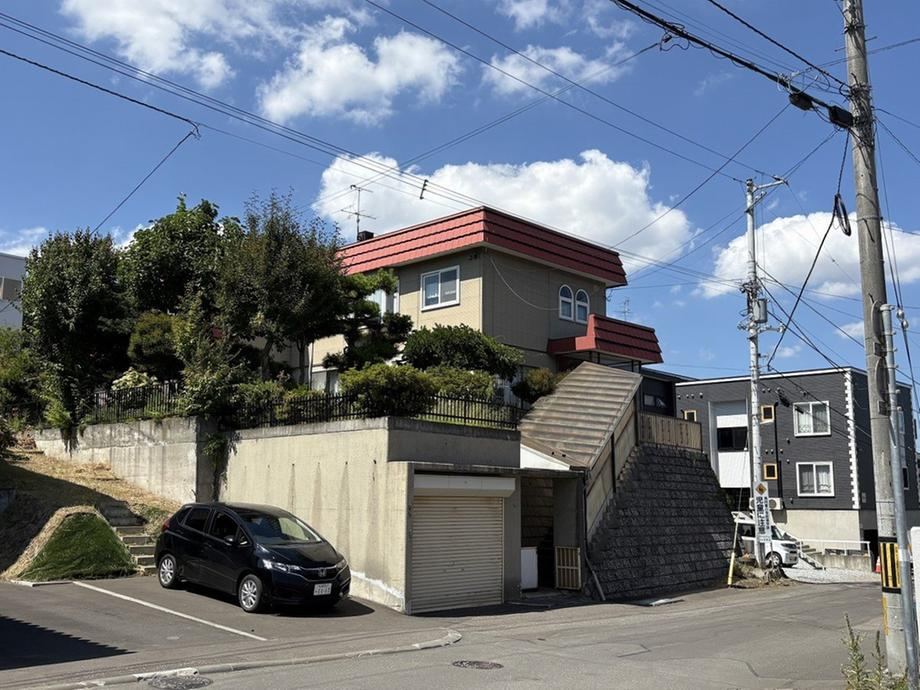 793 m² land in Toyohira Ward, Sapporo, Hokkaido - Photo 1