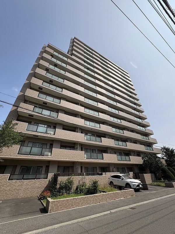 3LDK apartment in Atsubetsu Ward, Sapporo, Hokkaido - Photo 1
