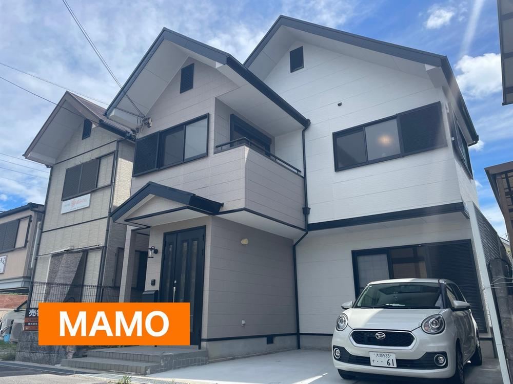 4LDK house in Mino, Osaka - Photo 1