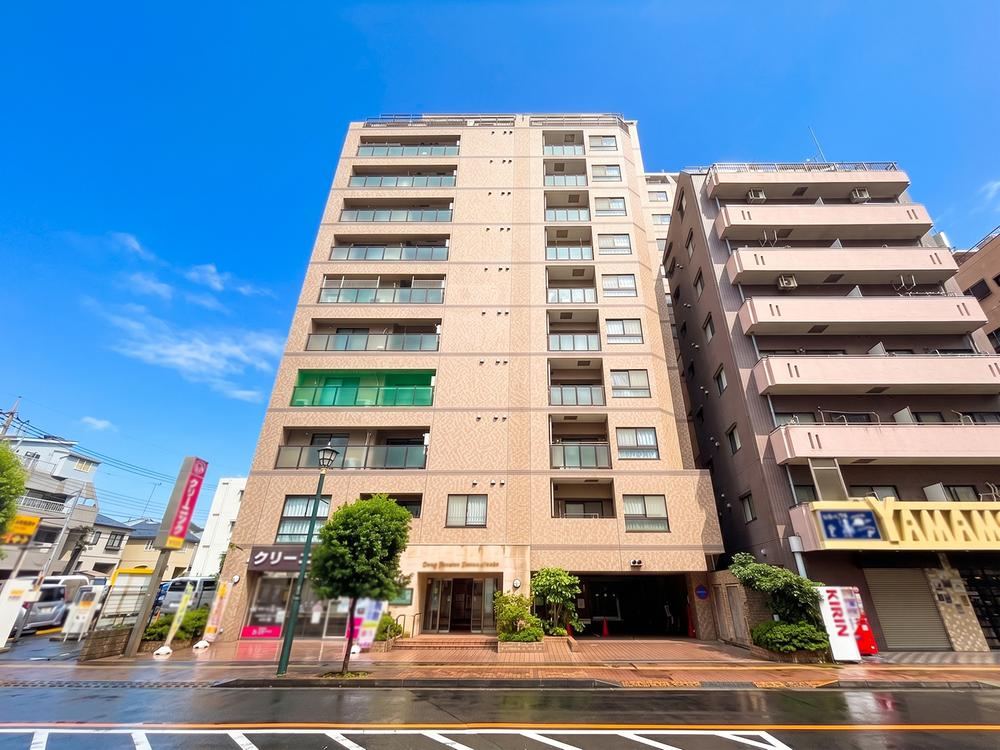2LDK apartment in Mitaka, Tokyo - Photo 1