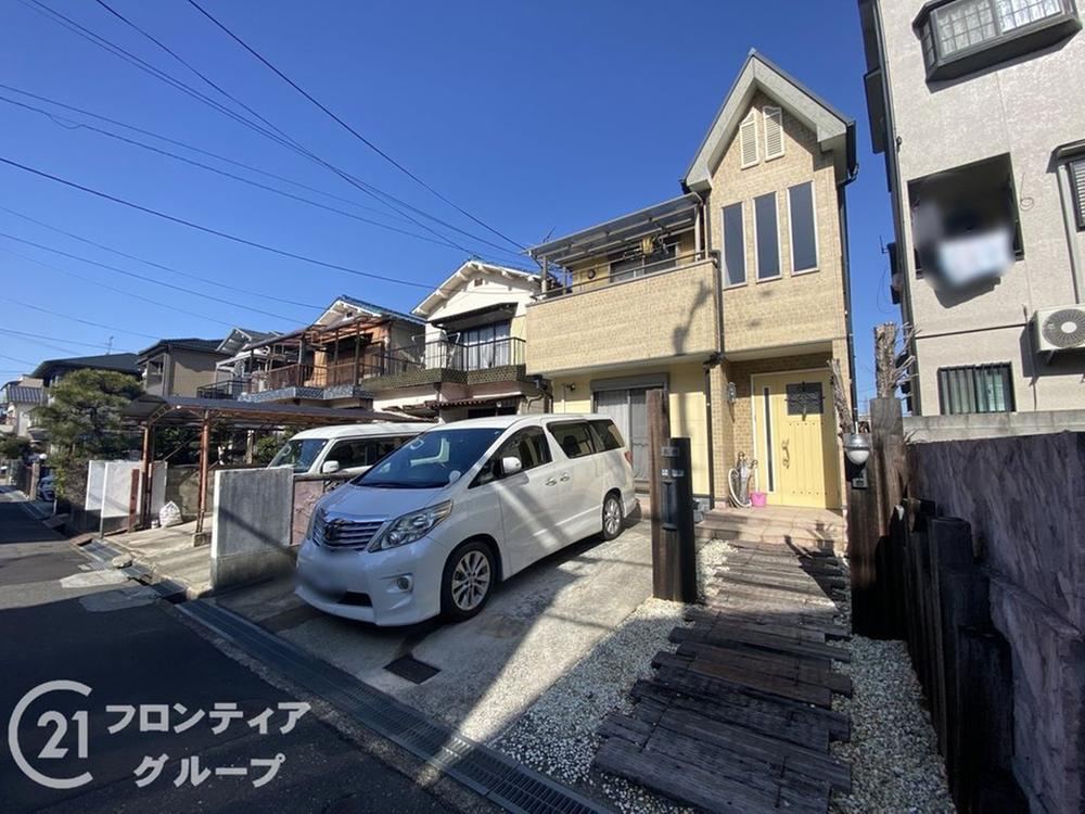 4LDK house in Neyagawa, Osaka - Photo 1