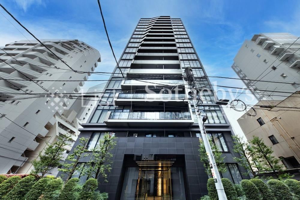 1LDK apartment in Minato Ward, Tokyo - Photo 1